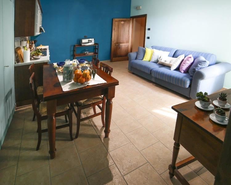 Palazzo Le Muse Apartments Беванья Екстер'єр фото