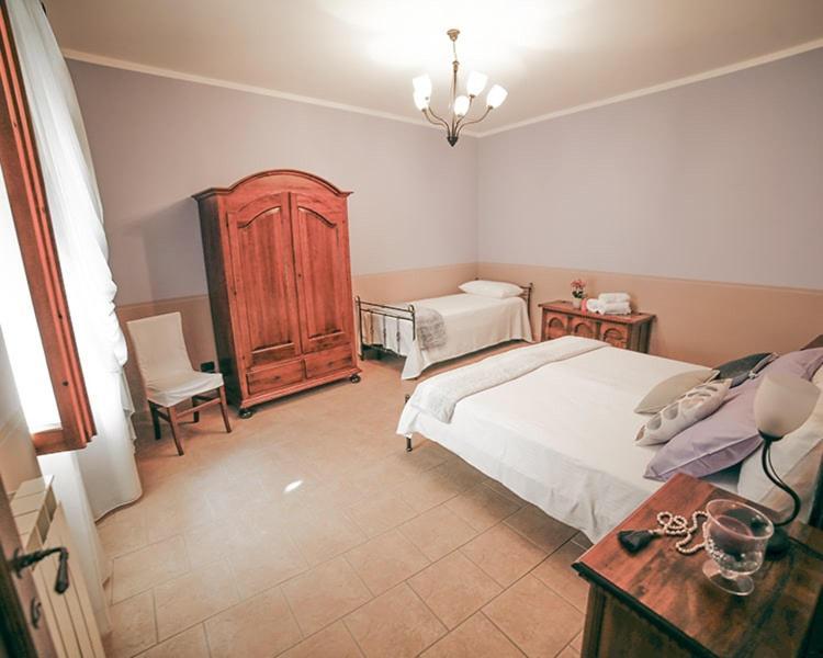 Palazzo Le Muse Apartments Беванья Екстер'єр фото